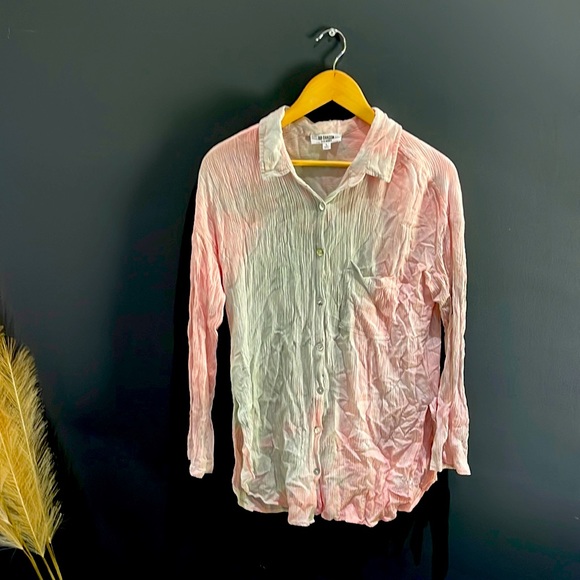 BB Dakota button up top - Picture 1 of 2